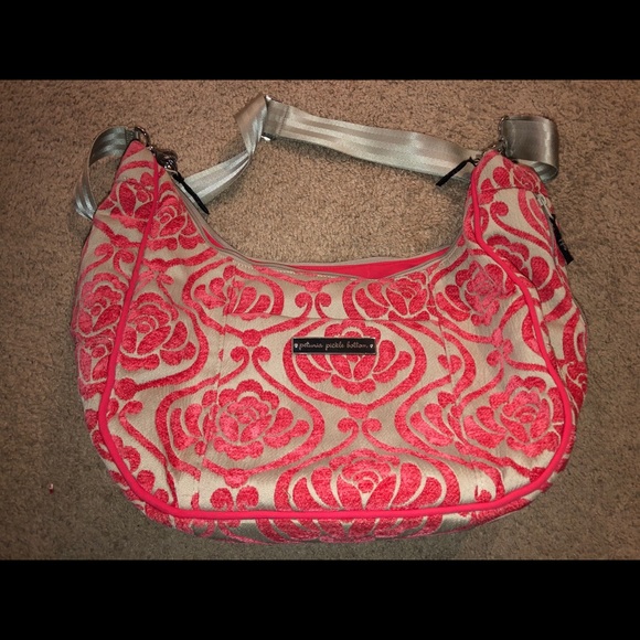 Petunia Pickle Bottom Diaper Bag - Picture 1 of 2
